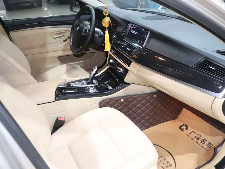 BMW 5 Series 2014 — фото 14