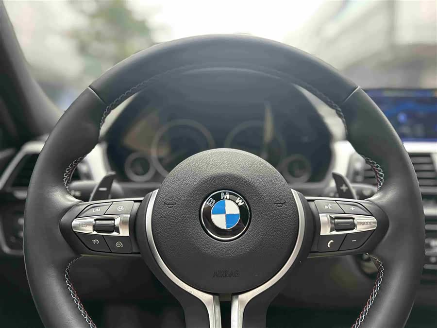 BMW 3 Series 2017 — фото 14