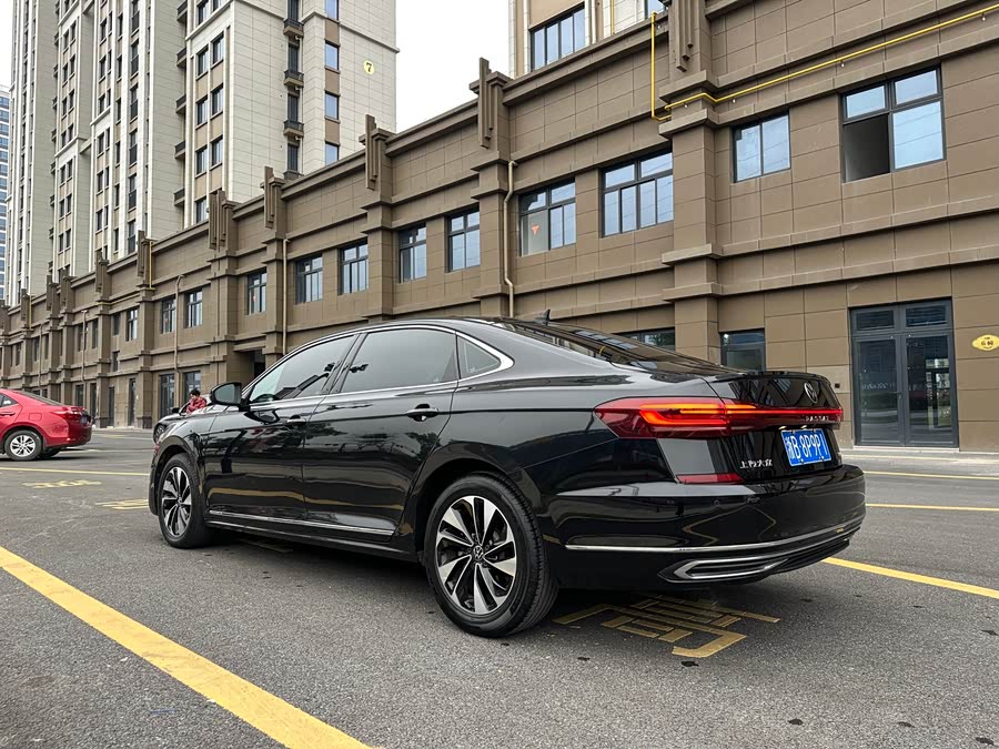 Volkswagen Passat 2023