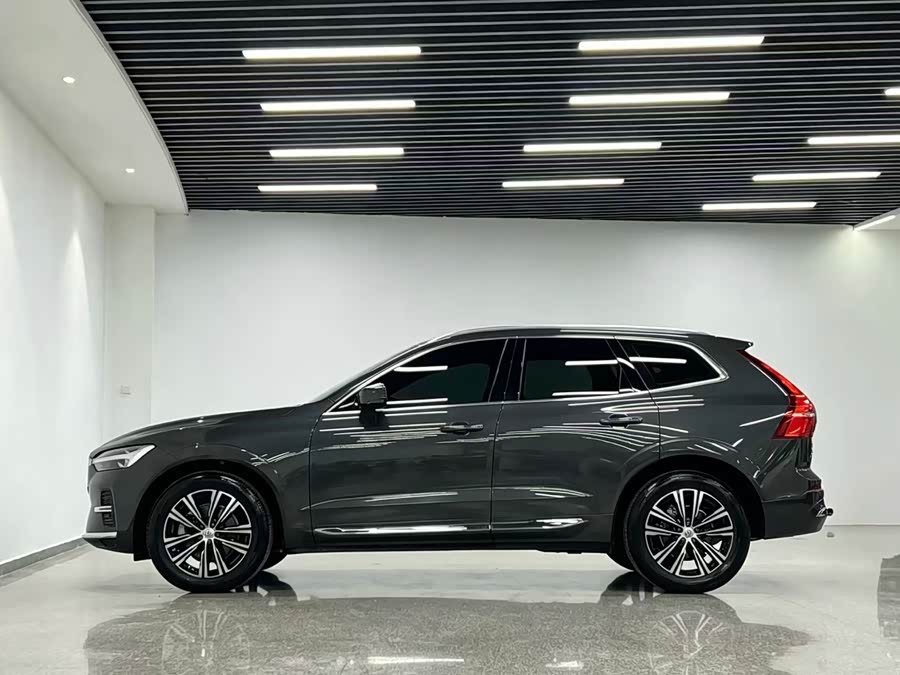 Volvo XC60 2022
