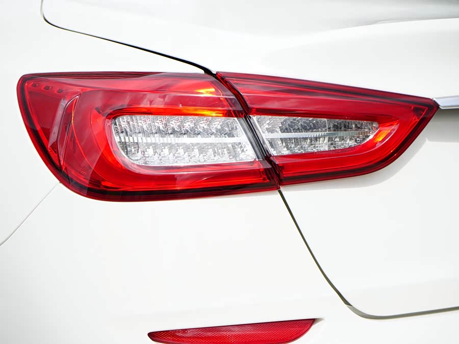 Maserati Quattroporte 2013 — фото 18