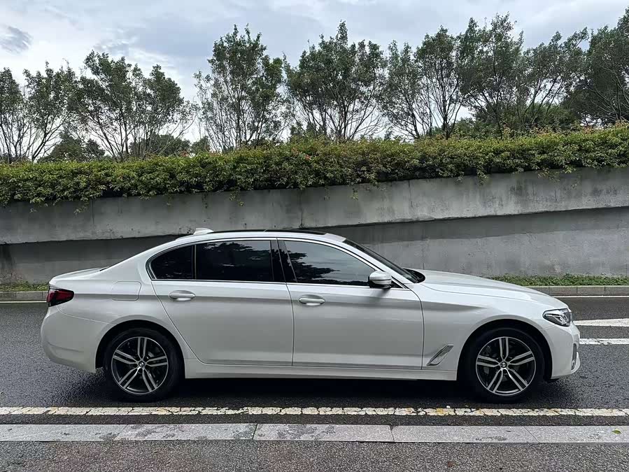 BMW 5 Series 2023