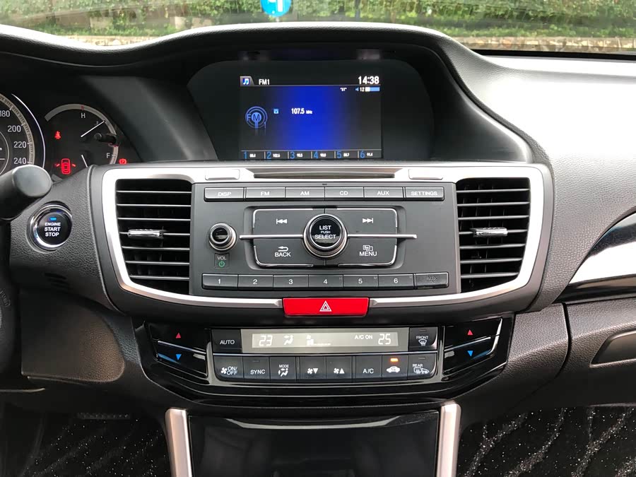 Honda Accord 2016 — фото 12