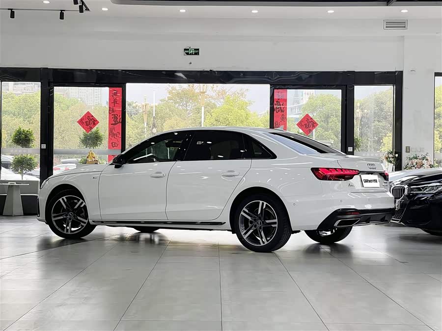 Audi A4L 2022