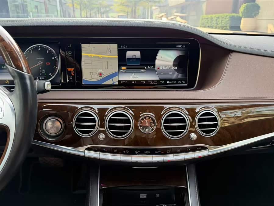 Mercedes-Benz Maybach S-Class 2015 — фото 19