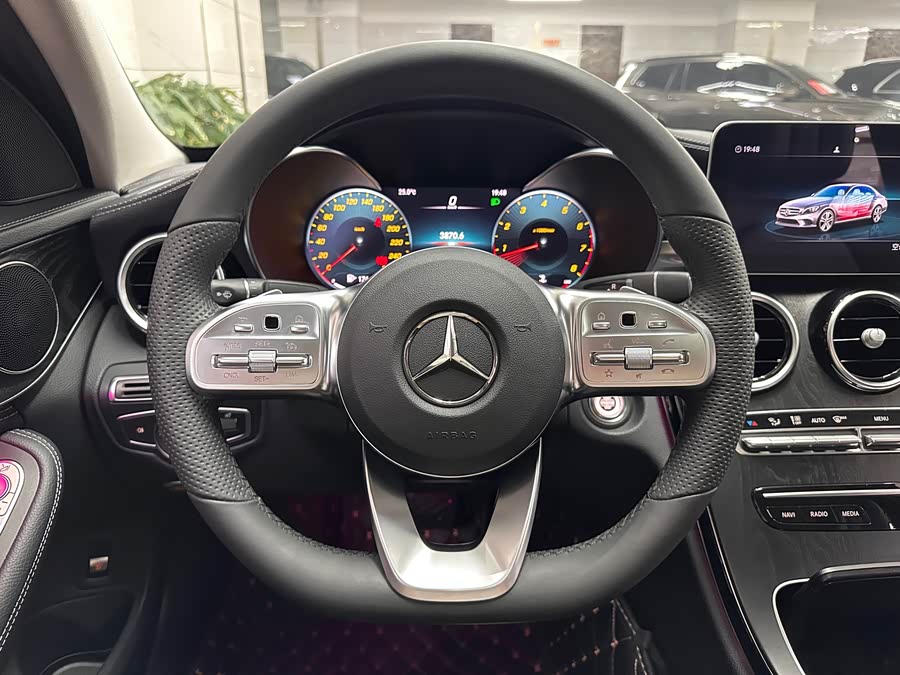 Mercedes-Benz C-Class 2020 — фото 17