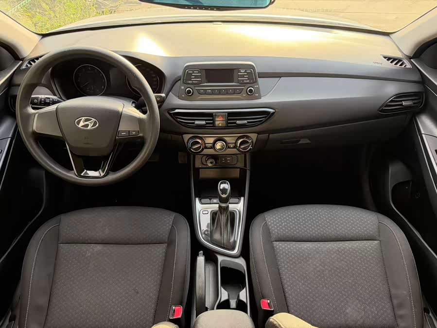 Hyundai Joyful 2018