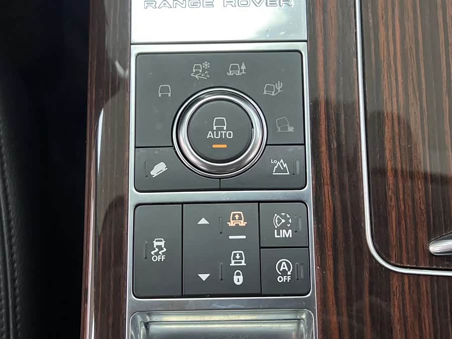 Land Rover Range Rover 2017 — фото 24