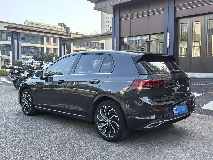 Volkswagen Golf 2023