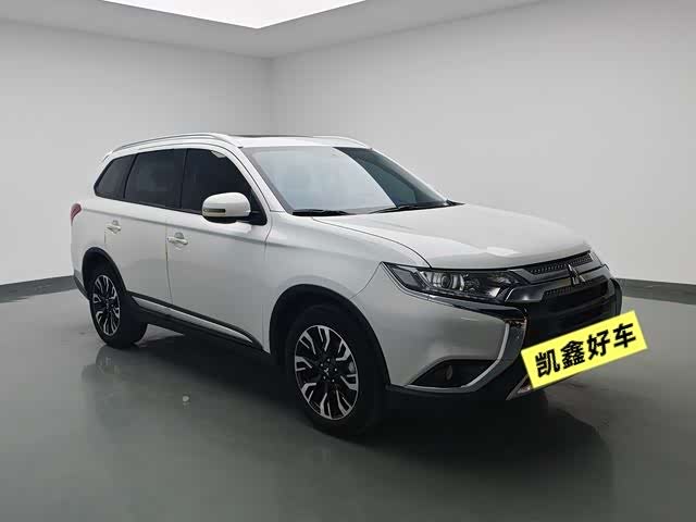 Mitsubishi Outlander 2020