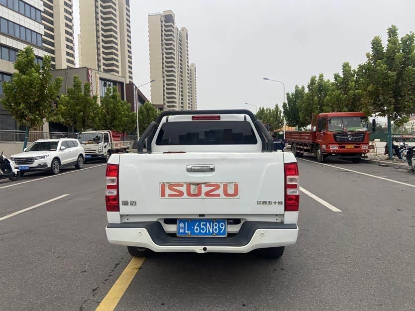 Isuzu RE-MAX Ruimai 2022