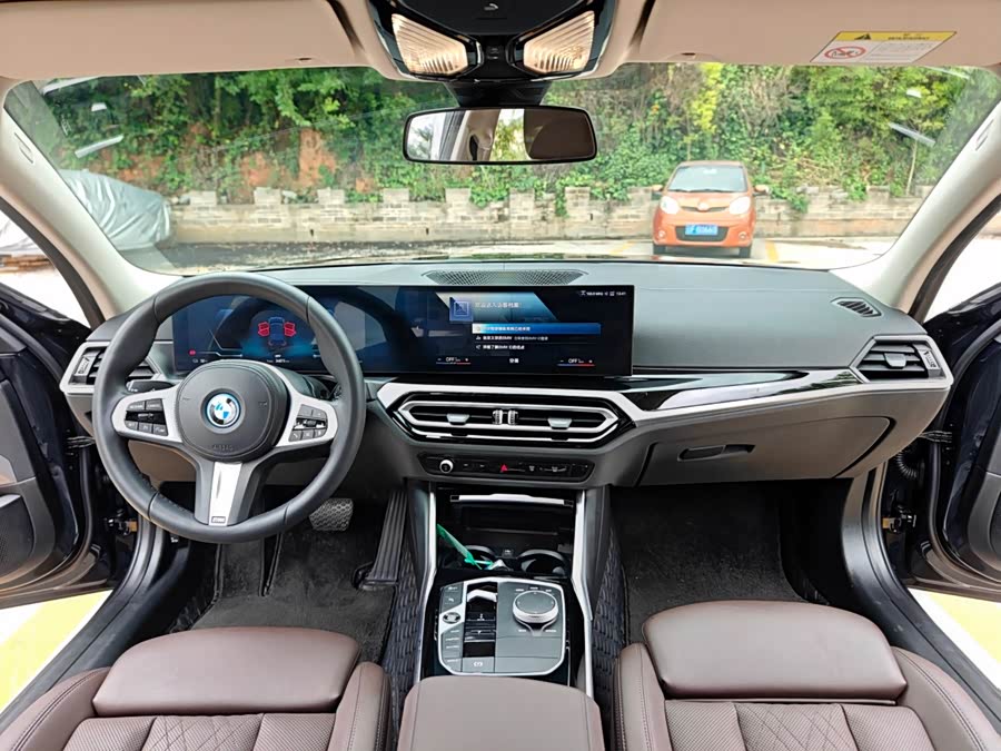 BMW i3 2022 — фото 18