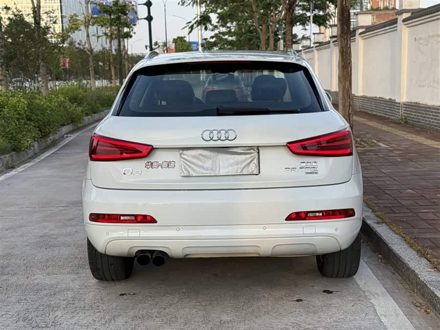 Audi Q3 2015 — фото 23
