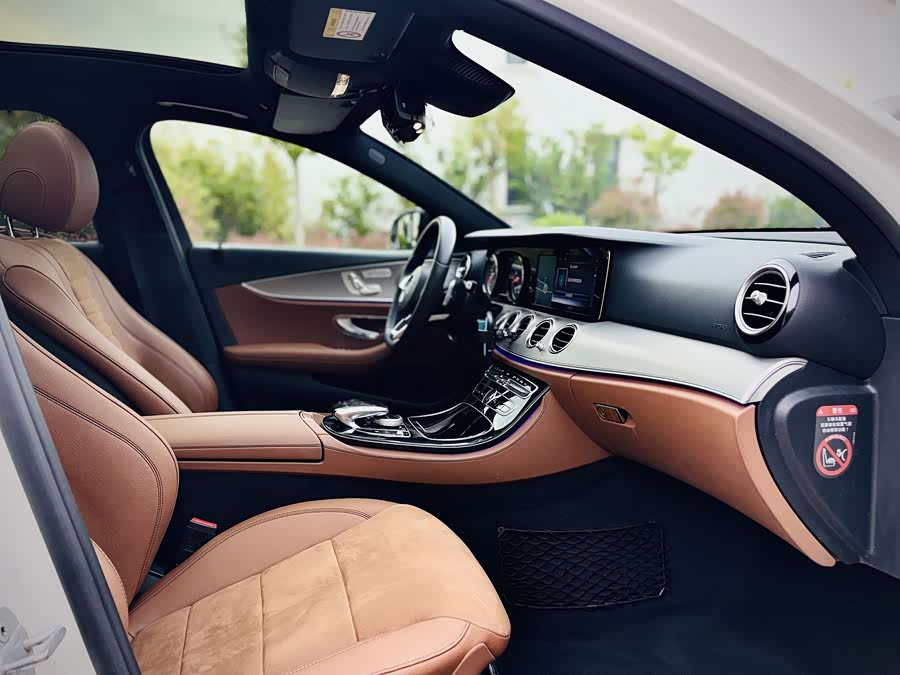 Mercedes-Benz E-Class 2017 — фото 14