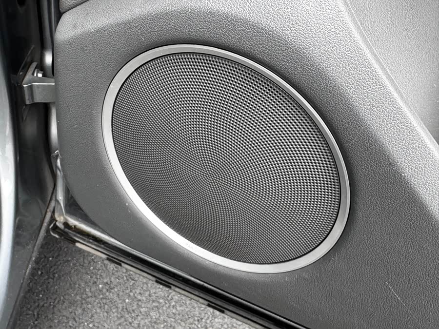 Audi Q5 2010 — фото 9