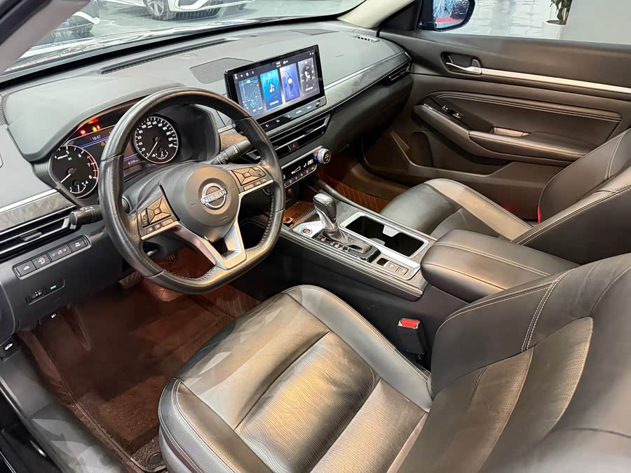 Nissan Teana 2022