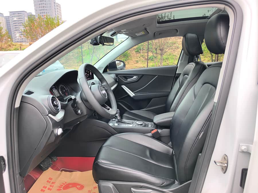 Audi Q2L 2021