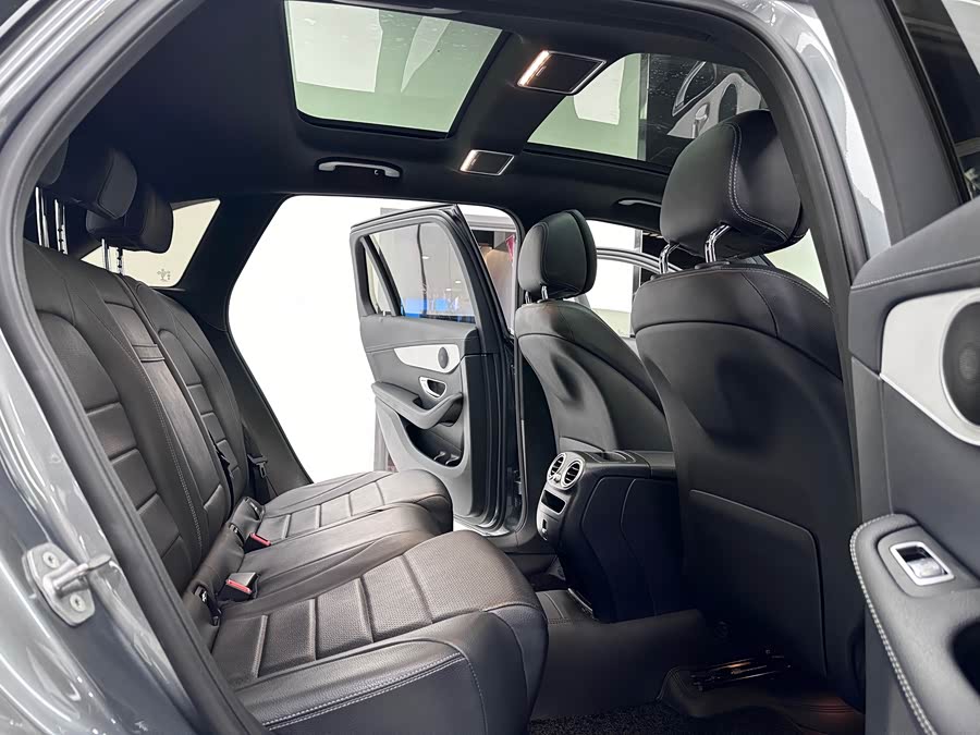 Mercedes-Benz GLC 2021