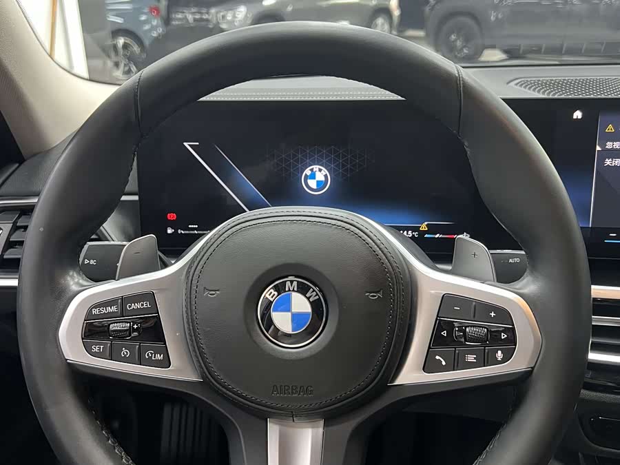 BMW 3 Series 2023 — фото 11