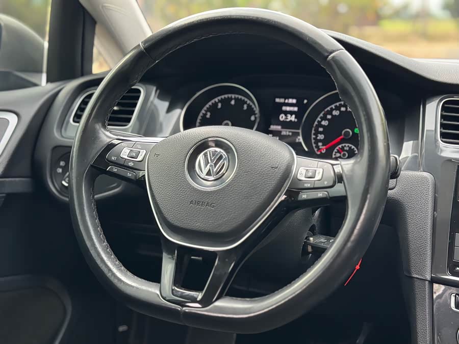 Volkswagen Golf 2019 — фото 22