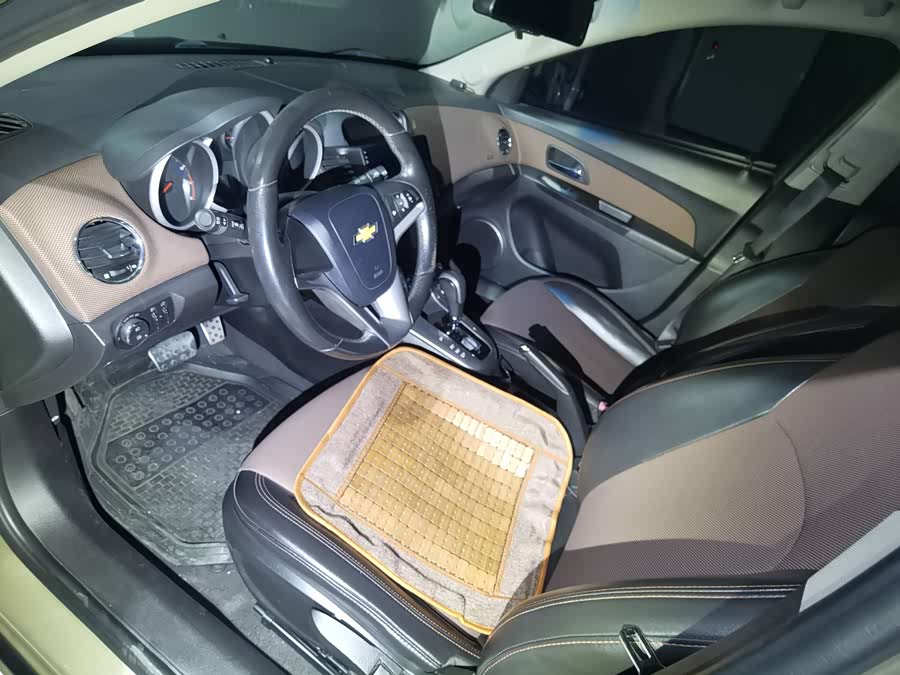 Chevrolet Cruze 2013
