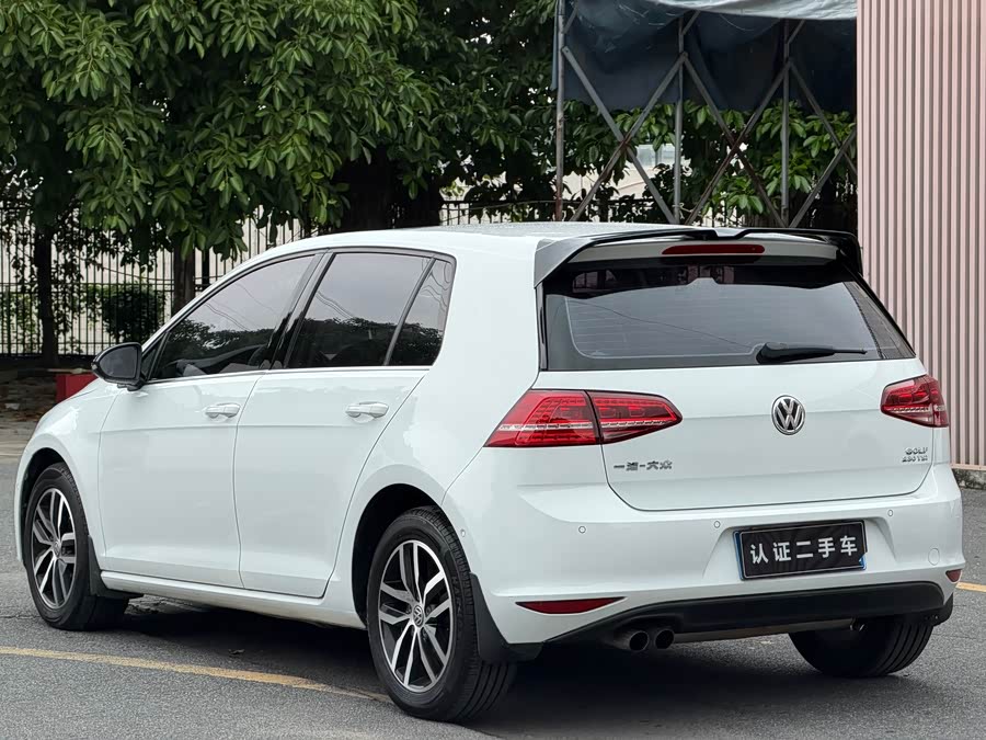 Volkswagen Golf 2017 — фото 11