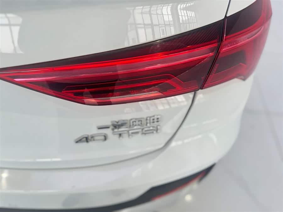 Audi Q3 Sportback 2020 — фото 11