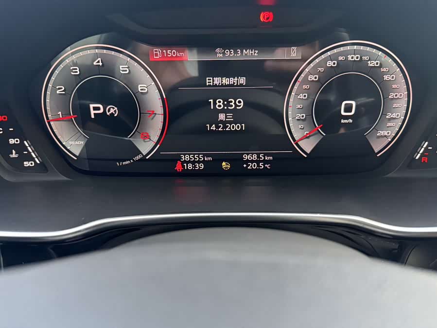 Audi Q3 2022 — фото 11