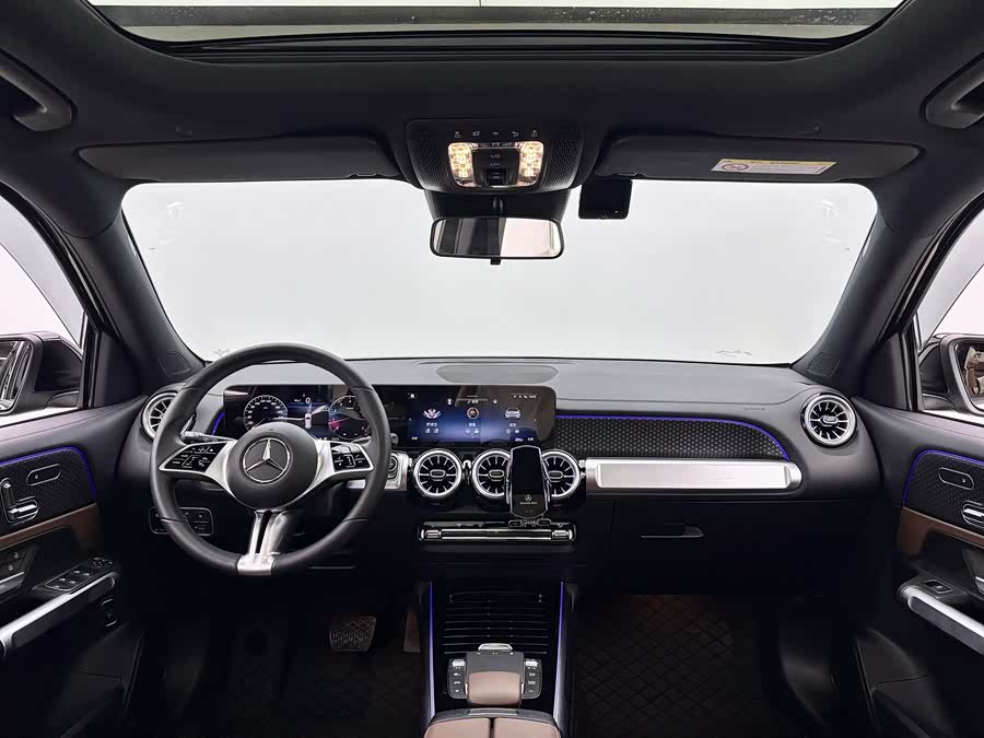 Mercedes-Benz GLB 2024