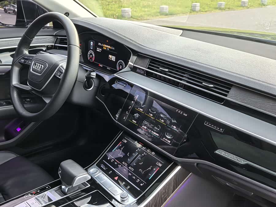 Audi A8 2018 — фото 11