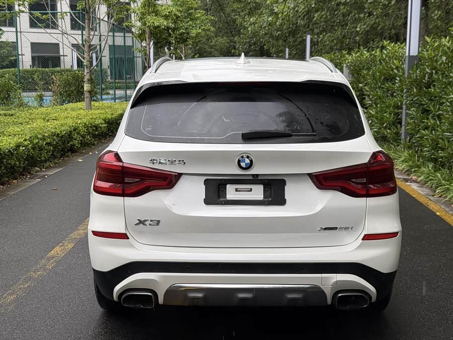 BMW X3 2018 — фото 9