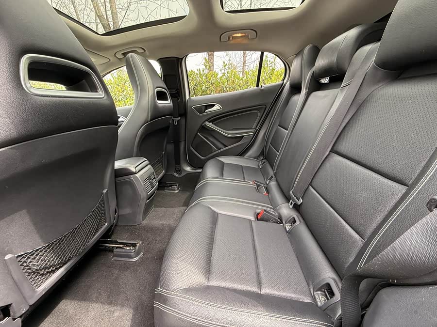Mercedes-Benz GLA 2016