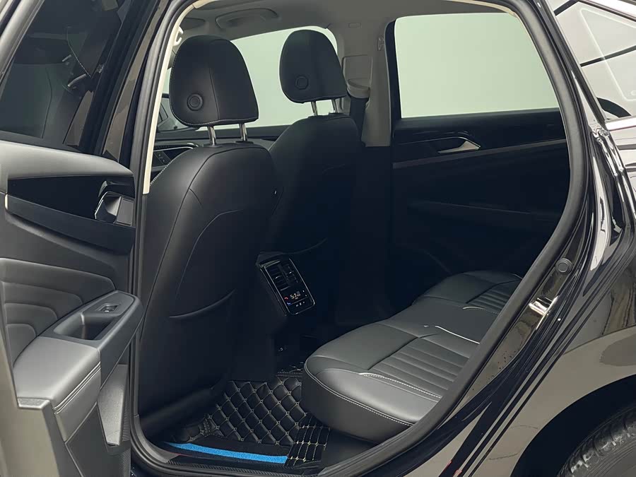 Volkswagen Passat 2023