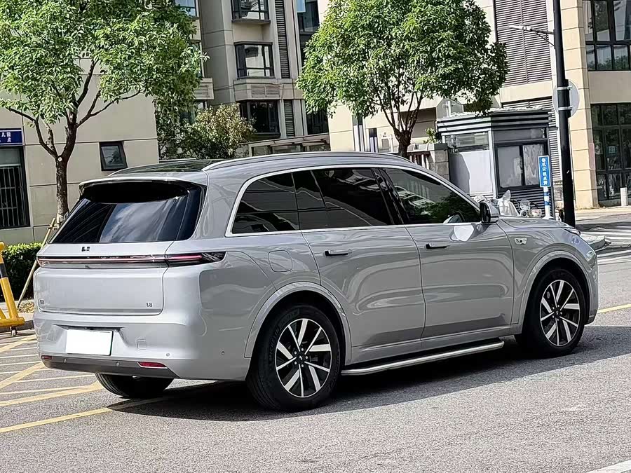 Li Auto L8 2023