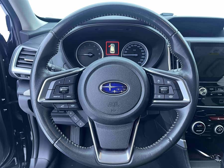 Subaru Forester 2022 — фото 21