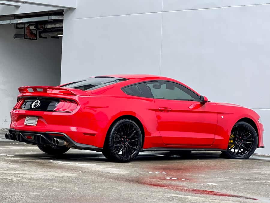 Ford Mustang 2018 — фото 14