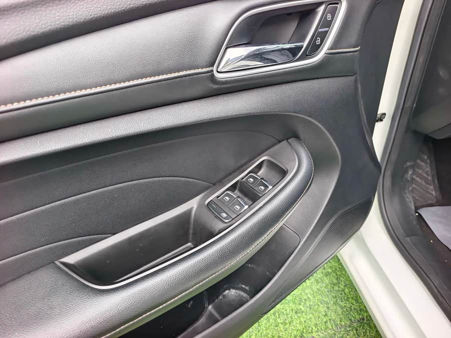 Roewe Ei5 2019