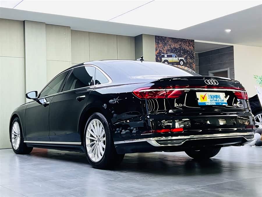 Audi A8 2021