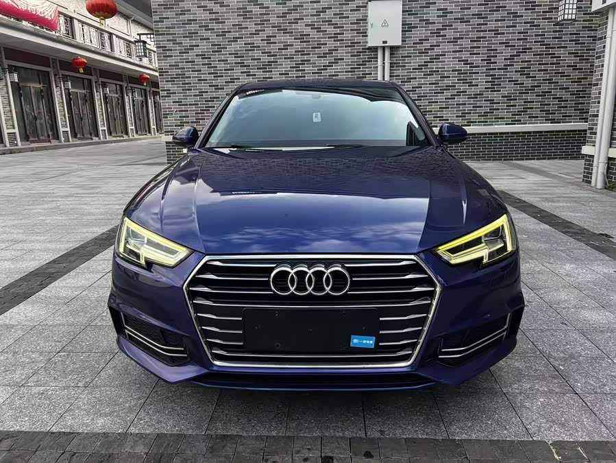 Audi A4L 2019