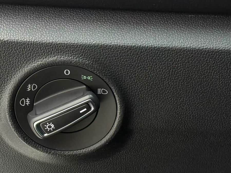Volkswagen T-Roc 2022 — фото 17