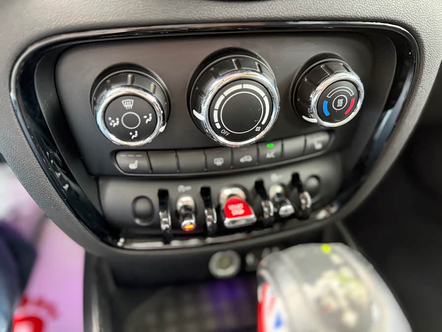 MINI Clubman 2016 — фото 16