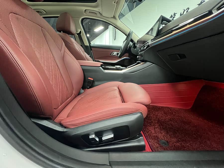 BMW 3 Series 2023 — фото 18