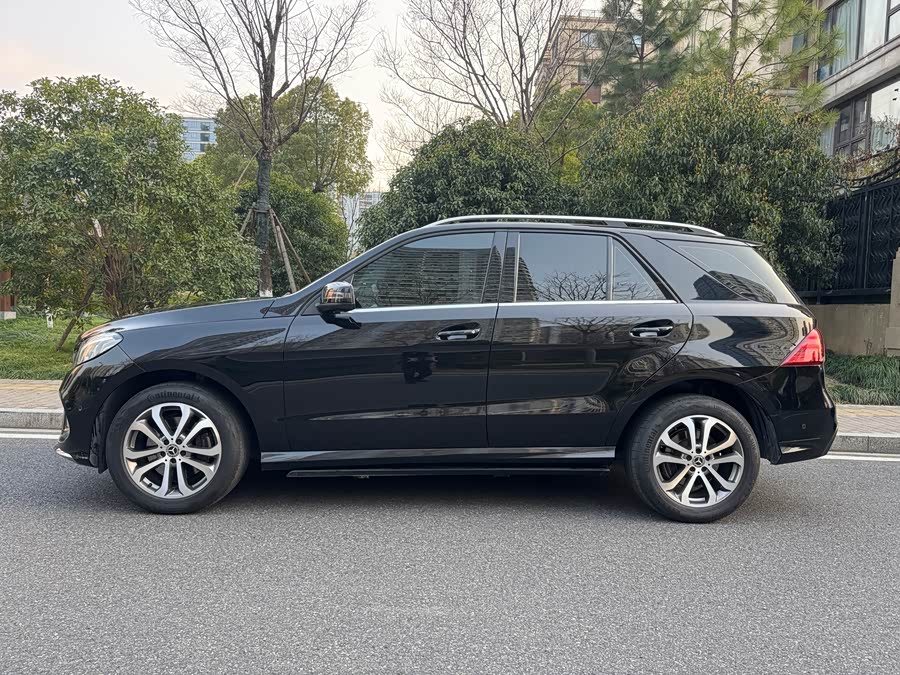 Mercedes-Benz GLE 2017