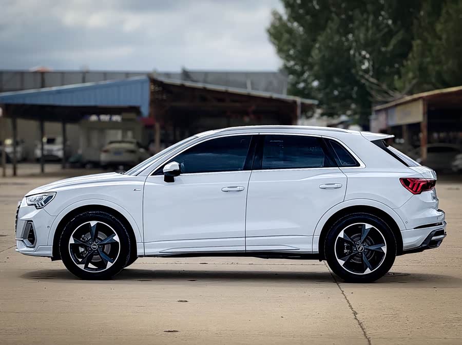 Audi Q3 2023