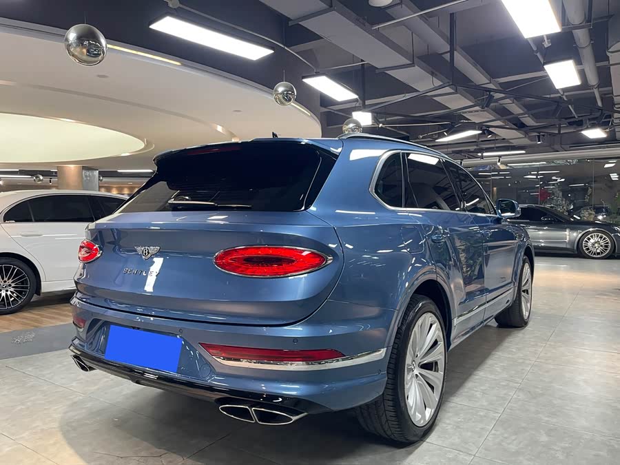 Bentley Bentayga 2021