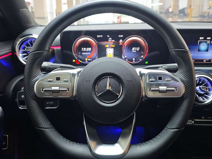 Mercedes-Benz A-Class 2022 — фото 16