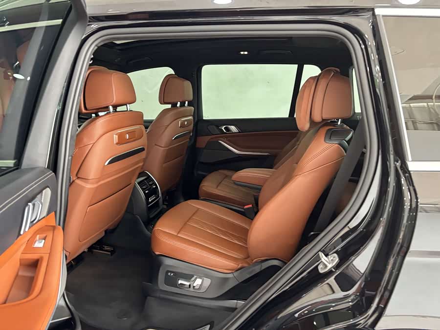 BMW X7 2023 — фото 23
