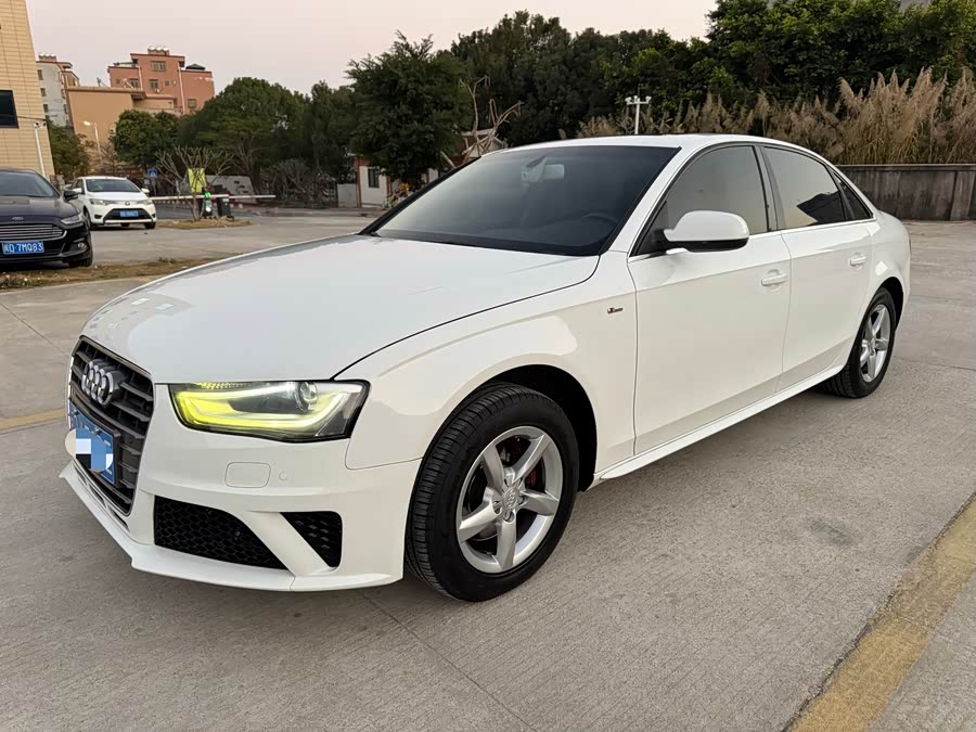 Audi A4L 2015