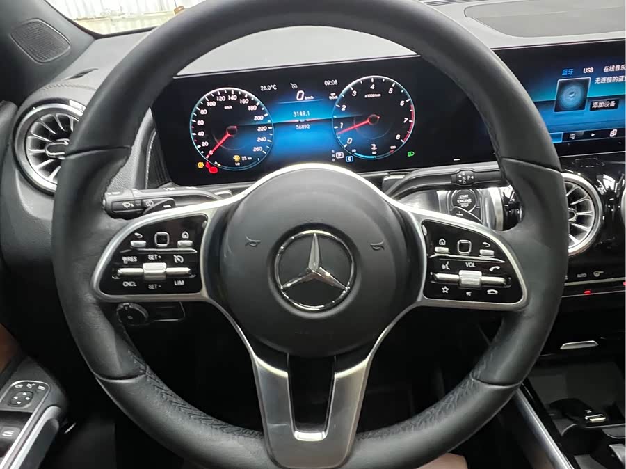 Mercedes-Benz GLB 2023 — фото 13