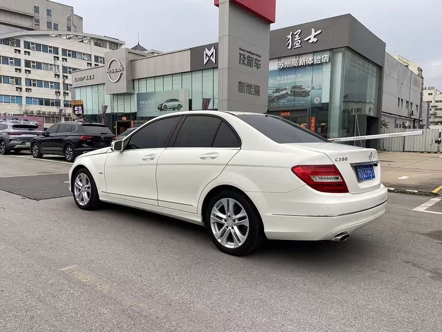 Mercedes-Benz C-Class 2011